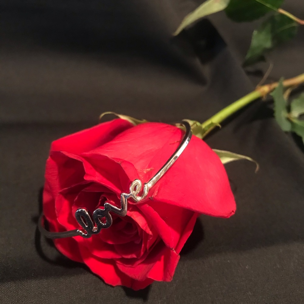 Love Bangle